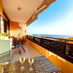 casa-hugo-puerto-de-santiago-tenerife.in-canary-islands.com/